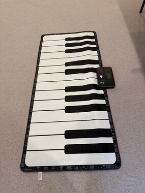FAO Schwartz piano mat, walk on